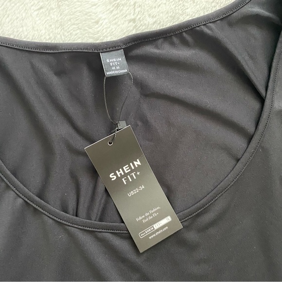 3/30$🤍 SHEIN | Black long sleeve bodysuit - Picture 7 of 7